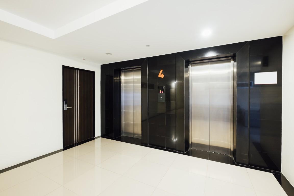 Elevator building (Medium)